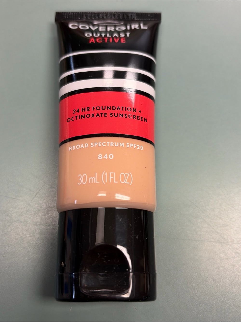COVERGIRL Outlast Active Foundation 840 Beige with Red Accent